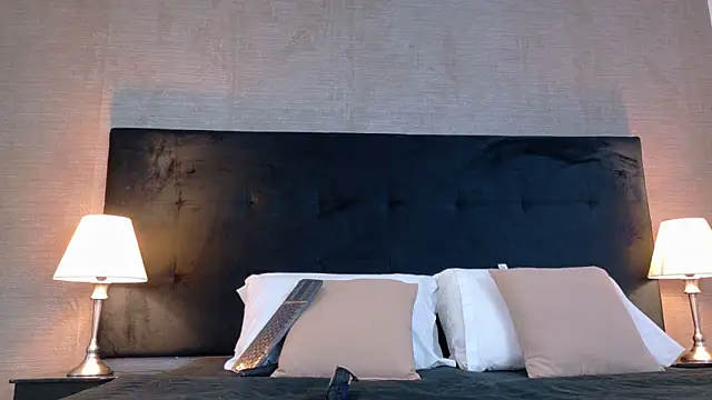 SophiaSummer online show from March 6, 2026, 7:53 pm