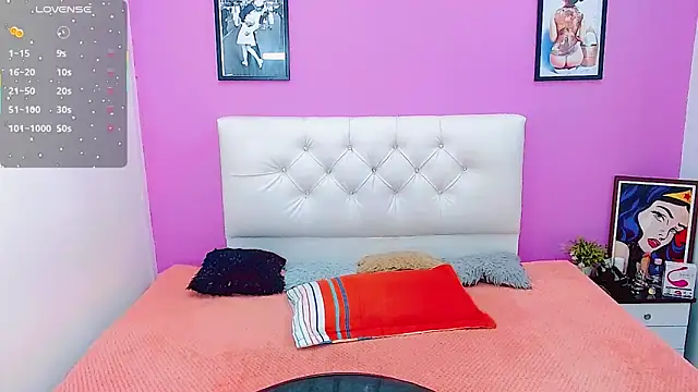 Azley sweet online show from September 17, 2025, 2:52 pm