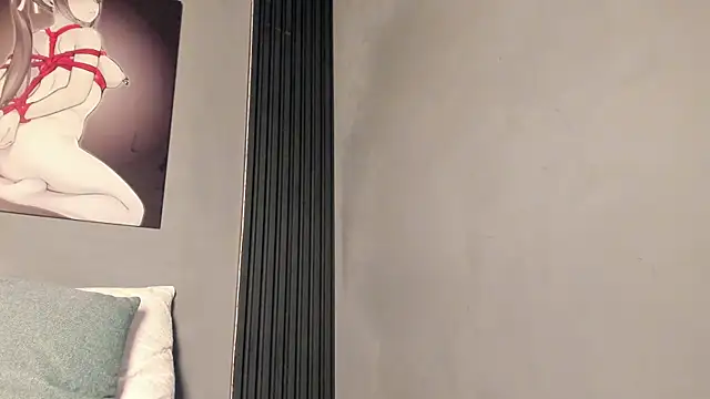 Violett Salvatore online show from July 29, 2026, 4:28 pm