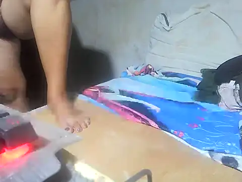 star ass online show from May 4, 2026, 7:39 pm