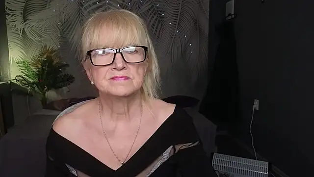 Sabina Ros online show from March 2, 2026, 7:37 am