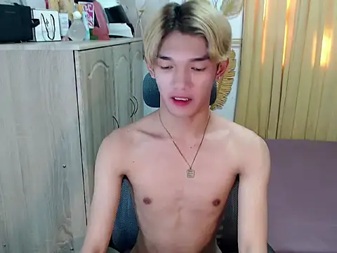 fuckerfriendsxx online show from July 5, 2026, 9:54 pm
