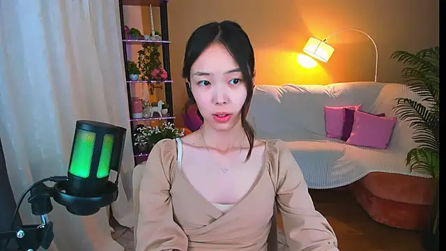 SoulHarmoonyy online show from September 23, 2025, 1:18 pm