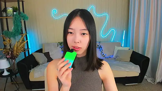 SoulHarmoonyy online show from October 6, 2025, 1:23 pm