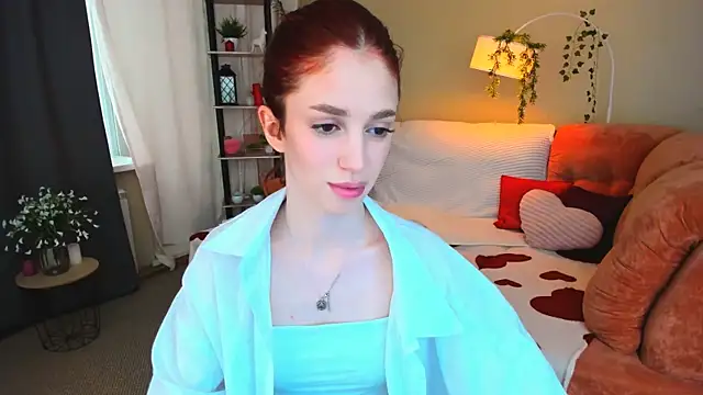 Snapshot of ChristinaConteeree chatting on June 18, 2026, 10:09 am ChristinaConteeree online show from June 18, 2026, 10:09 am