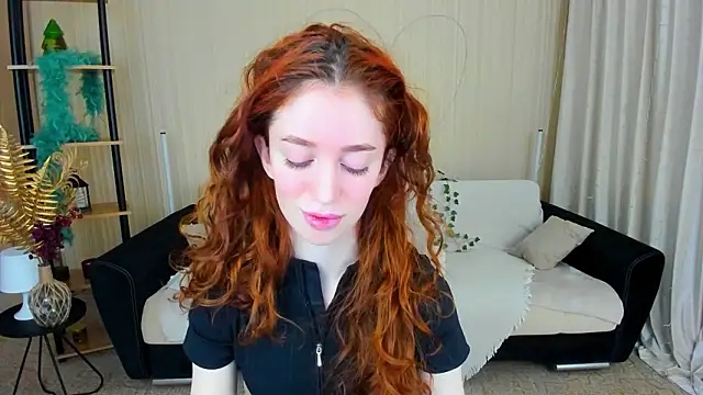 ChristinaConteeree online show from February 7, 2026, 4:15 pm