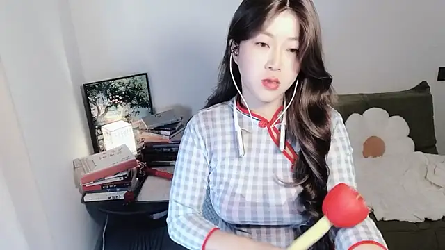 Emmaq996 online show from November 6, 2025, 2:37 am