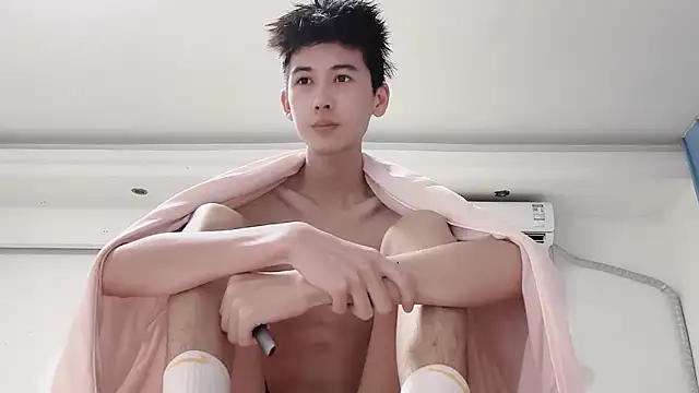 xiaojie2563 online show from September 15, 2025, 12:16 pm