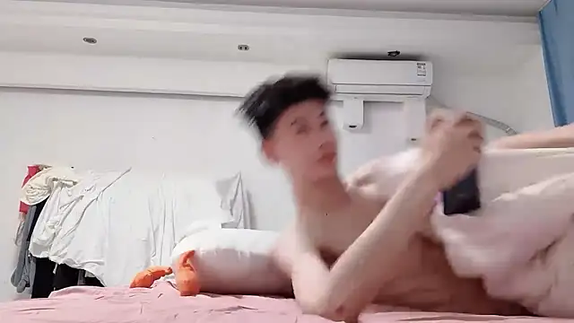 xiaojie2563 online show from September 23, 2025, 9:49 am