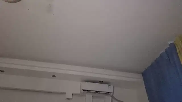 Snapshot of xiaojie2563 chatting on March 19, 2026, 6:57 am xiaojie2563 online show from March 19, 2026, 6:57 am