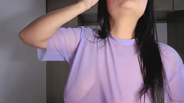 Snapshot of Candela___ chatting on March 4, 2026, 7:27 am Candela online show from March 4, 2026, 7:27 am