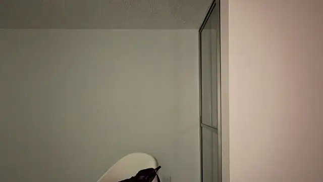 Candela    online show from September 26, 2025, 10:11 am