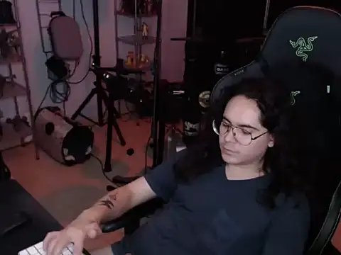 Snapshot of dorrey21 chatting on April 6, 2026, 6:20 pm dorrey21 online show from April 6, 2026, 6:20 pm