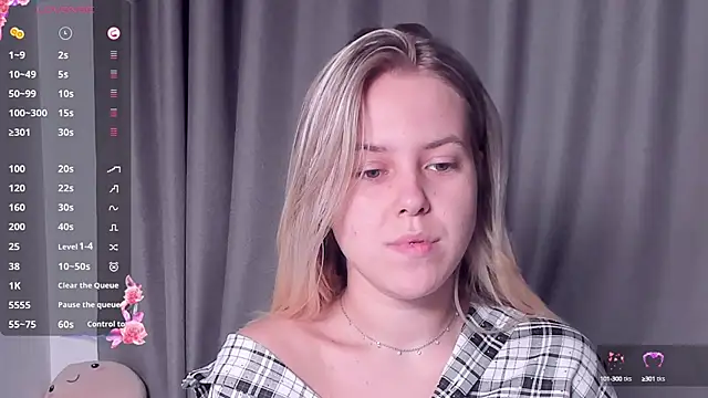 AngelAnty online show from October 10, 2025, 1:12 pm