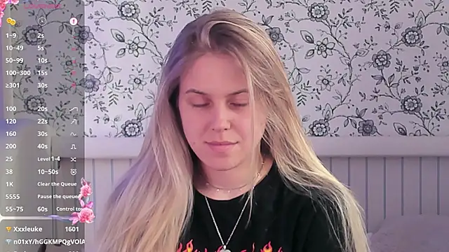 Snapshot of AngelAnty chatting on March 8, 2026, 1:25 pm AngelAnty online show from March 8, 2026, 1:25 pm