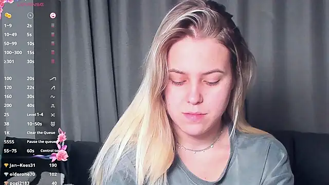 AngelAnty online show from November 8, 2025, 3:04 pm