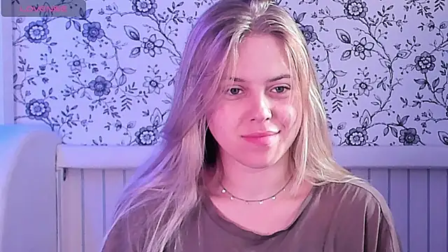 AngelAnty online show from July 8, 2026, 3:34 pm