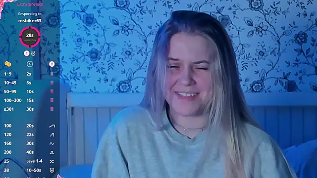 Snapshot of AngelAnty chatting on February 22, 2026, 3:13 pm AngelAnty online show from February 22, 2026, 3:13 pm