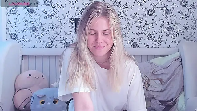 AngelAnty online show from June 25, 2026, 1:05 pm