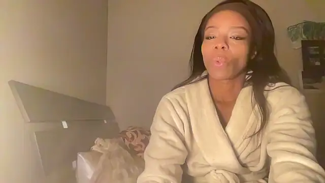 Peachyz69 online show from February 1, 2026, 5:38 am