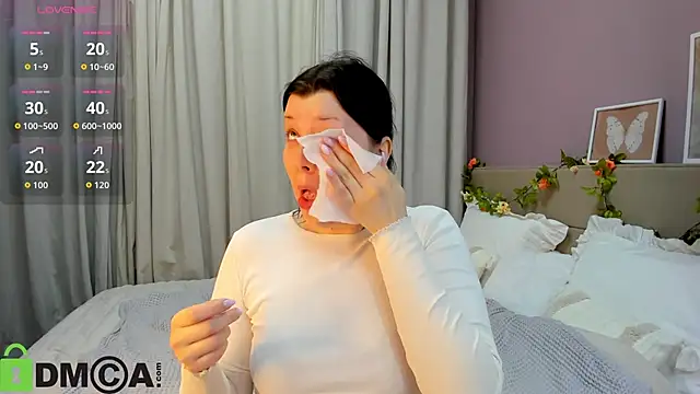 Michele Greenn online show from September 28, 2025, 12:17 am