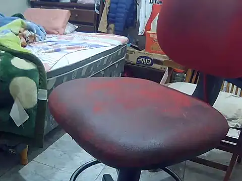 Snapshot of CesarLeyess chatting on October 20, 2025, 8:26 am CesarLeyess online show from October 20, 2025, 8:26 am