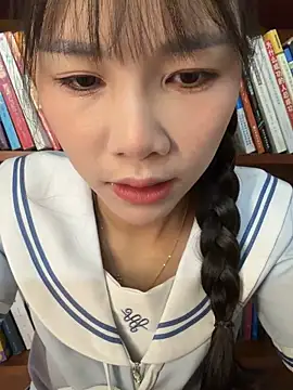 Adora188 online show from April 5, 2026, 1:01 am