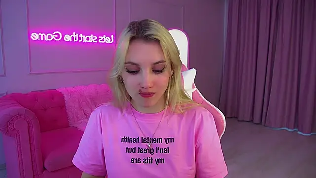 StacyEvances online show from November 14, 2025, 6:28 am