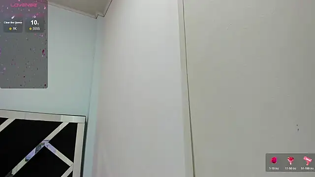 iisabella noa online show from November 18, 2025, 7:50 pm