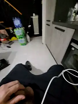 giova17cm online show from November 19, 2025, 11:05 pm