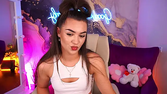 EricaSin online show from July 28, 2026, 4:50 pm