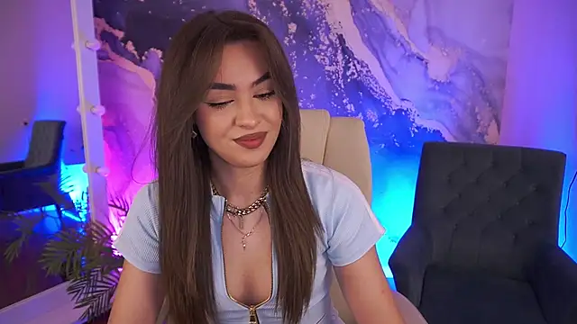 EricaSin online show from June 9, 2026, 1:23 pm