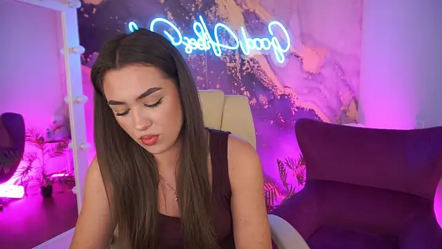 EricaSin online show from July 7, 2026, 1:36 pm