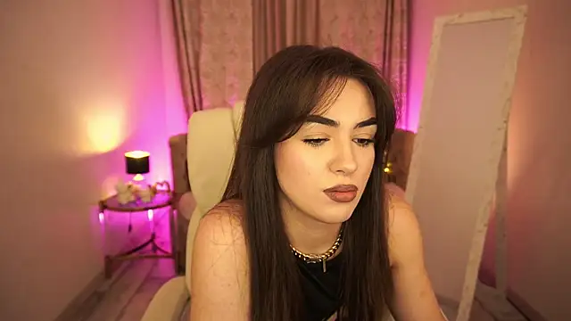 EricaSin online show from June 26, 2026, 1:17 pm