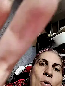 est 82 online show from October 11, 2025, 7:48 pm