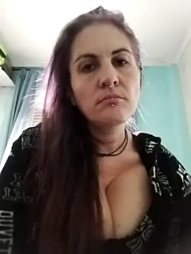 est 82 online show from September 24, 2025, 4:02 pm