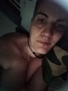 est 82 online show from September 18, 2025, 9:40 pm