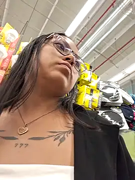 LunaHot 777 online show from December 13, 2025, 8:04 pm