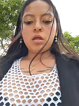 LunaHot 777 online show from December 15, 2025, 7:31 pm