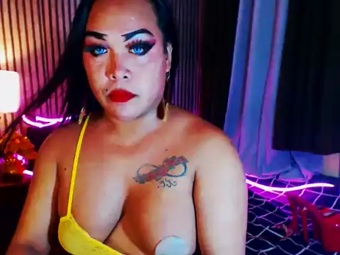 CumFactoryLuna online show from July 12, 2026, 9:43 am
