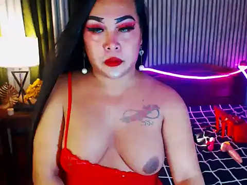 CumFactoryLuna online show from April 27, 2026, 2:04 pm