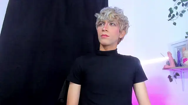 Cooperrosscute233 online show from October 8, 2025, 6:41 pm