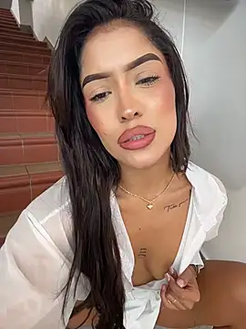 Snapshot of MystiqueXXX chatting on July 29, 2026, 1:10 pm MystiqueXXX online show from July 29, 2026, 1:10 pm