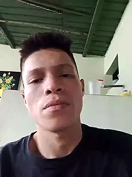 Snapshot of elinnki chatting on September 19, 2025, 6:23 pm elinnki online show from September 19, 2025, 6:23 pm