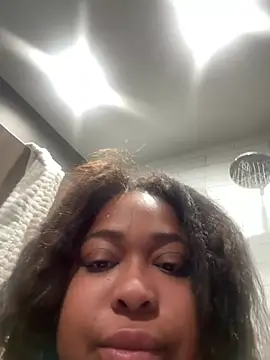 reinagotthroat online show from February 18, 2026, 11:39 am