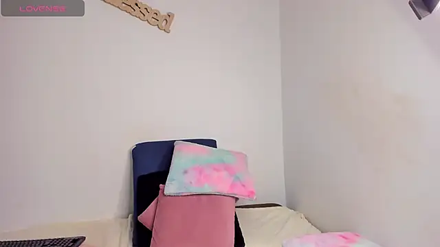 Brandy brown  online show from October 3, 2025, 11:17 pm