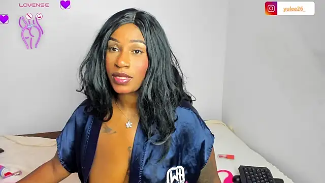 Brandy brown  online show from October 13, 2025, 11:38 pm