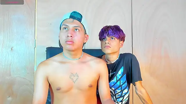 spicy adonhis online show from September 9, 2025, 12:25 pm