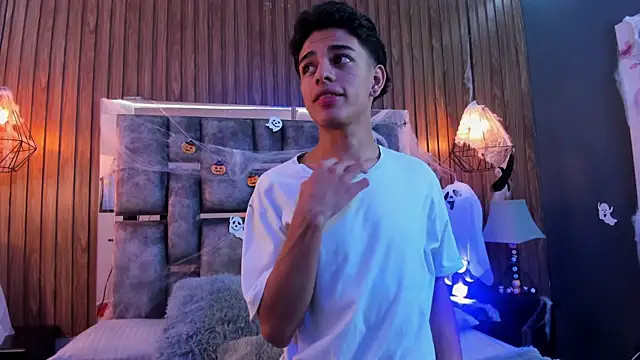 owen  johnson online show from November 2, 2025, 11:48 am