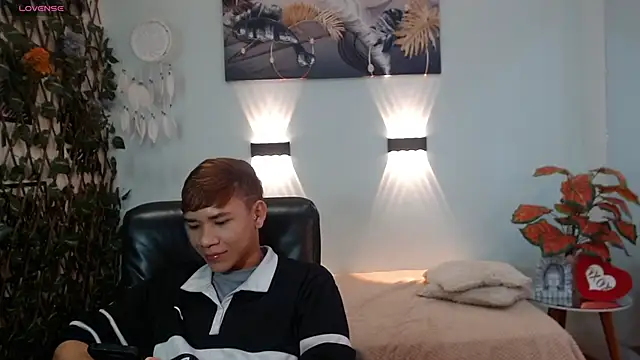 nathanclay online show from December 23, 2025, 3:28 am